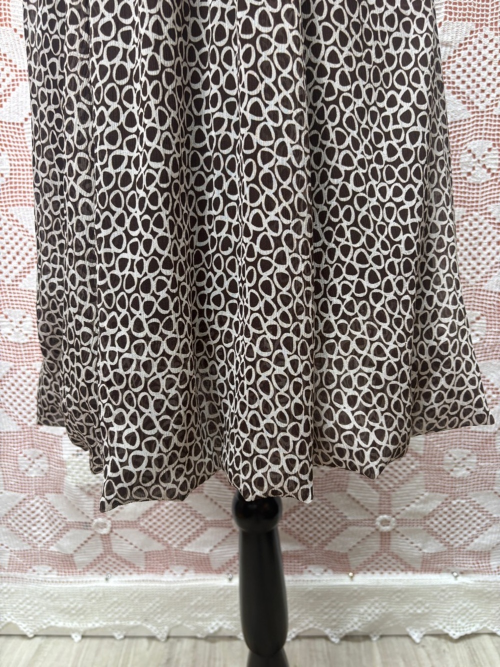 Femella Printed Midi Dress Balloon Hem Smocked Waist - Picture 8 of 10